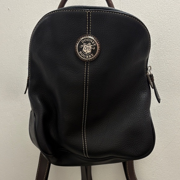 Dooney & Bourke Chic Dark Black Backpack with Logo - Picture 6 of 6